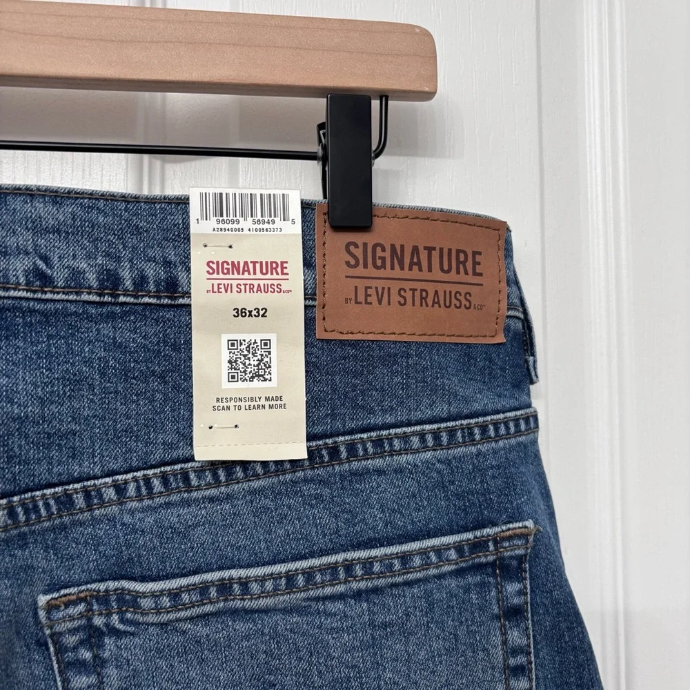 Medium Wash Loose Jeans | Levi’s Signature W36 L32 - Picture 7 of 13